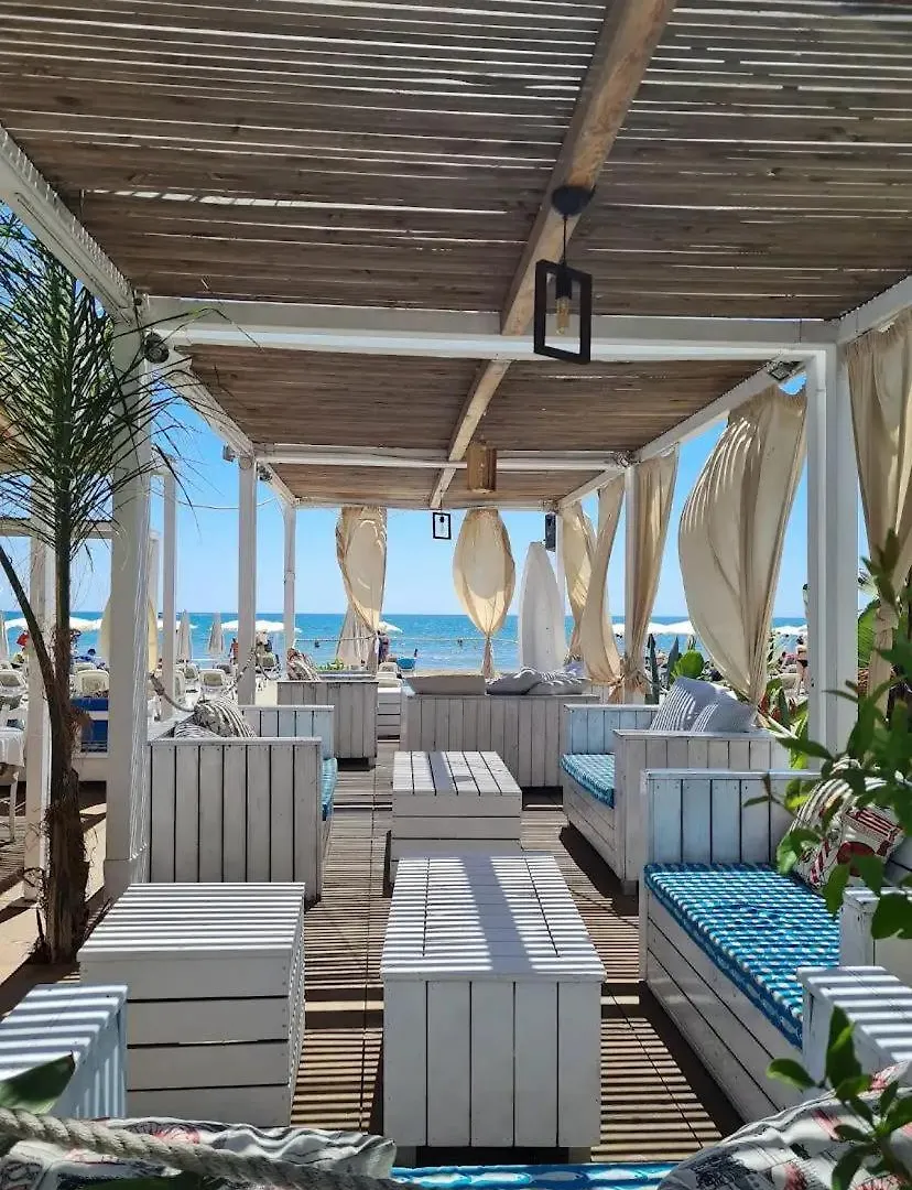 Paradise Homes 17 라르나카 아파트